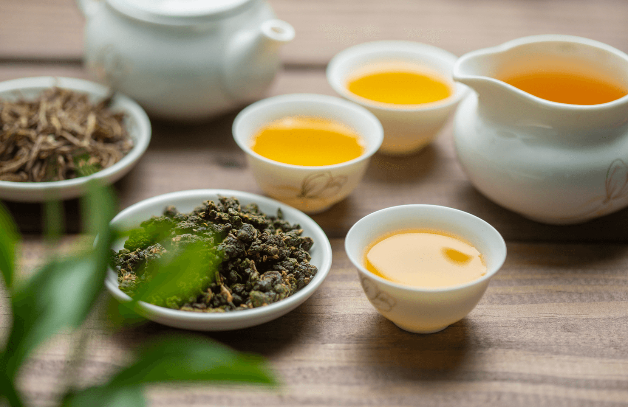 Tightly rolled oolong tea