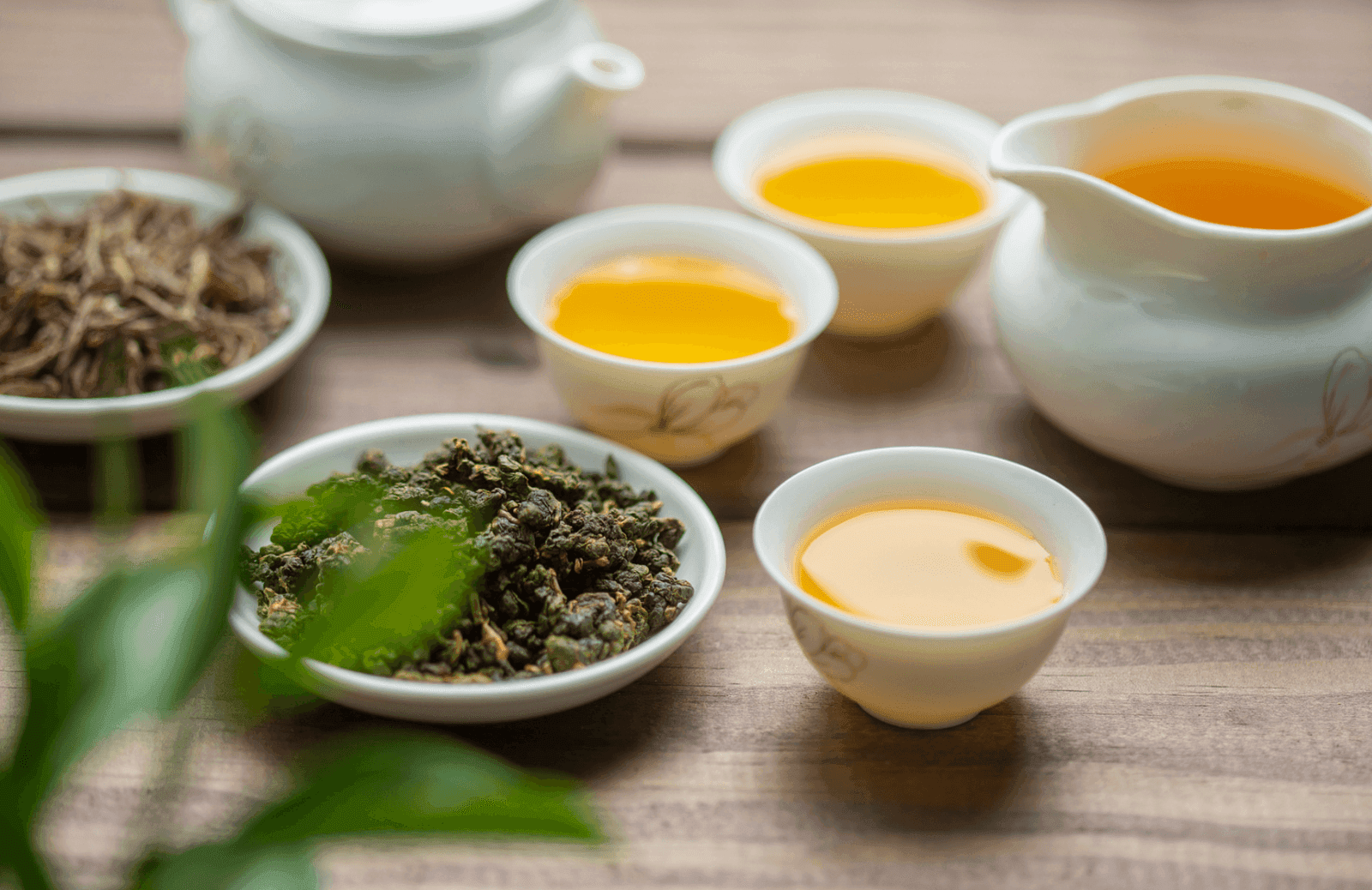 Tightly rolled oolong tea