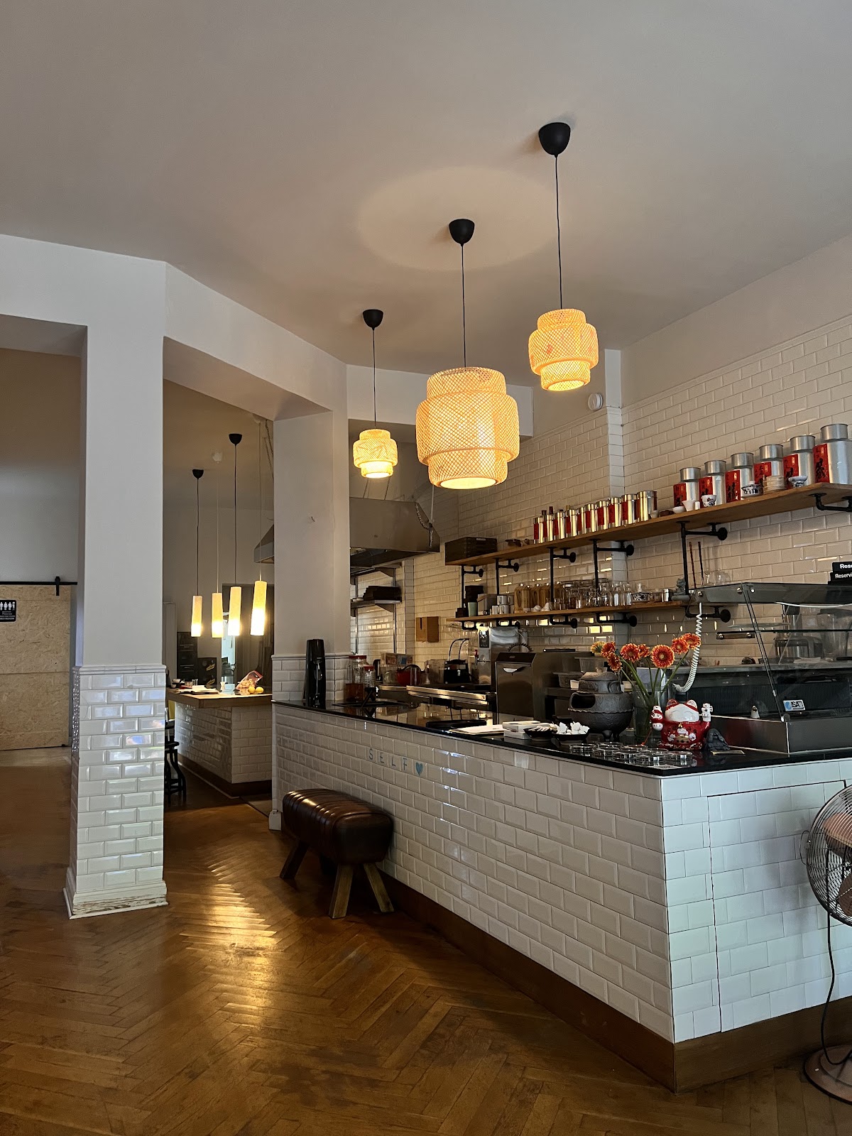 Dot Tea Bar 一点茶寮, Berlin