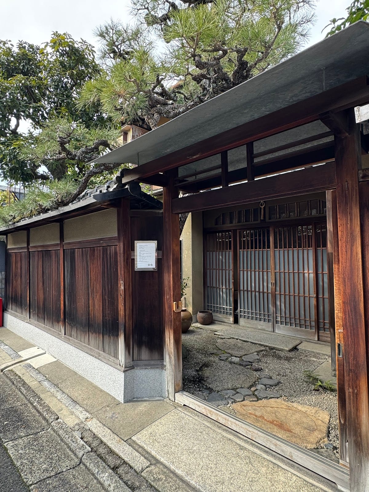 Tearoom Toka / Gallery Nichinichi, photo 3